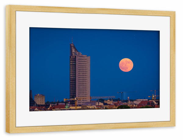 Poster mit Rahmen kiefer "Vollmond in Leipzig" artboxONE - Städte,Reise