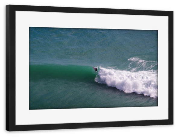 Poster mit Rahmen schwarz "Surfer in Portugal" artboxONE - Reise,Reise / Strand und Meer,Sport