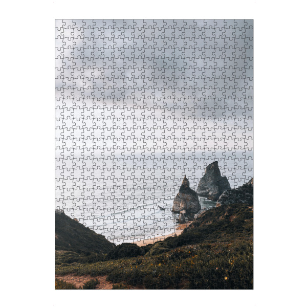 Puzzle Ravensburger "Hidden Beach" artboxONE - Natur,Reise,Reise / Strand und Meer - Beach,Strand,Moody,Mystic,Grey,Grau,Klippen,Sea,Meer