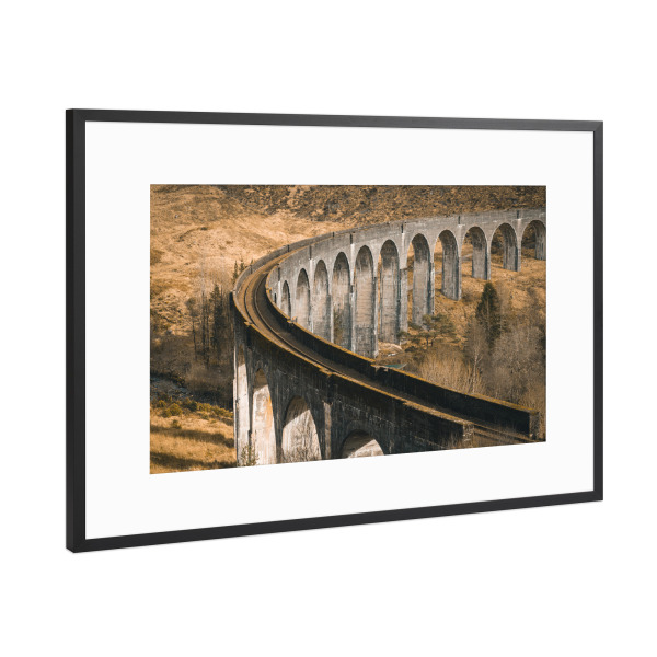 Poster mit Rahmen Schwarz (Metallic) "Train Bridge" artboxONE - Natur,Reise,Film,Architektur - Scottish highlands,Schottland,Zug,Brücke,Reise,Natur