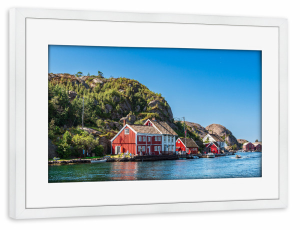 Poster mit Rahmen weiß "Häuser auf Kapelløya" artboxONE - Natur,Reise,Architektur,Reise / Strand und Meer,Reise / Länder