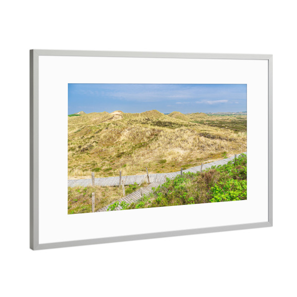 Poster mit Rahmen Silber "Dünen und Gras auf Amrum" artboxONE - Natur,Reise