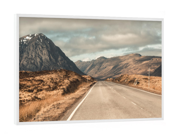 Poster mit weißem Rahmen "Road to Scottish Highlands" artboxONE - Natur,Reise,Reise / Länder