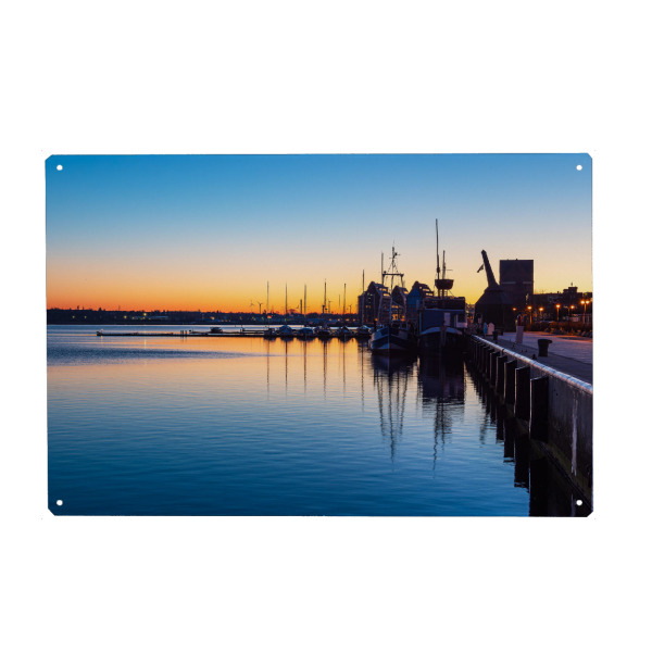 Metall Poster "Warnow, Schiffe, Häuser" artboxONE - Natur,Reise,Architektur