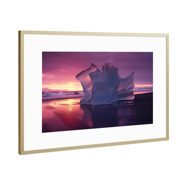 Poster mit Rahmen Gold "Single ice block at sunset" artboxONE - Natur,Reise / Strand und Meer