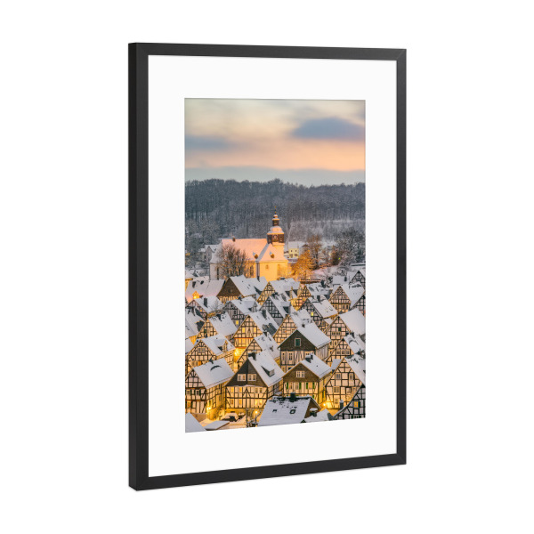 Poster mit Rahmen Schwarz (Metallic) "Freudenberg Winterabend" artboxONE - Städte,Reise,Architektur