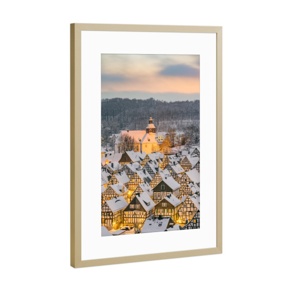 Poster mit Rahmen Gold "Freudenberg Winterabend" artboxONE - Städte,Reise,Architektur