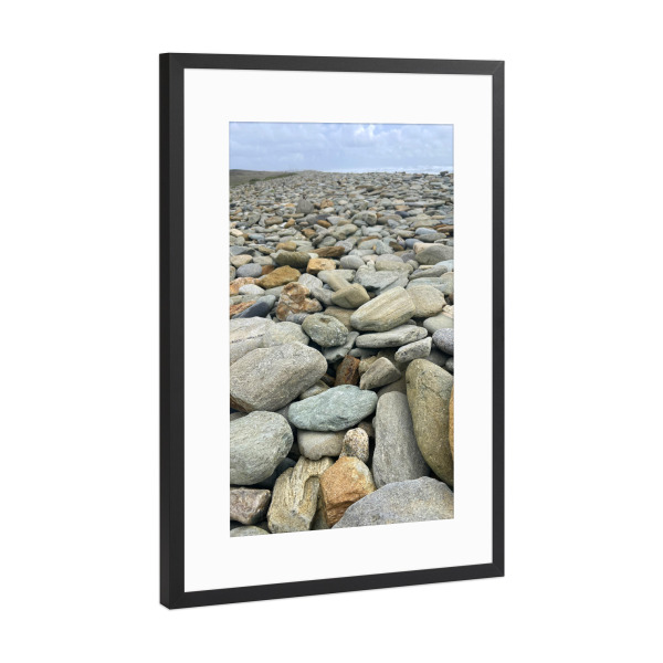 Poster mit Rahmen Schwarz (Metallic) "Steiniger Stand" artboxONE - Natur,Reise,Reise / Strand und Meer