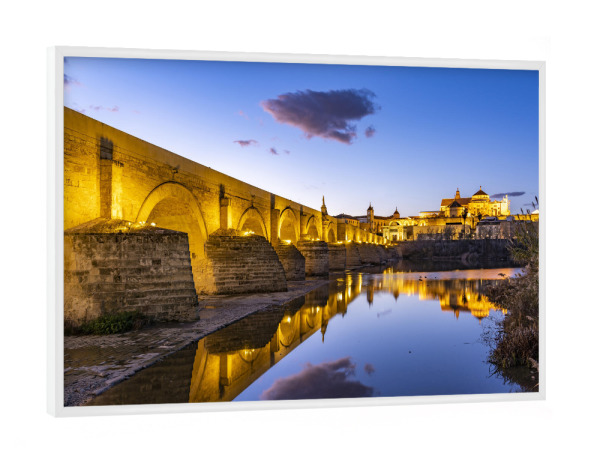 Poster mit weißem Rahmen "Cordoba, Andalusien" artboxONE - Reise - Abenddämmerung,Cordoba,Andalusien,Spanien,Río guadalquivir,Mezquita,Nacht