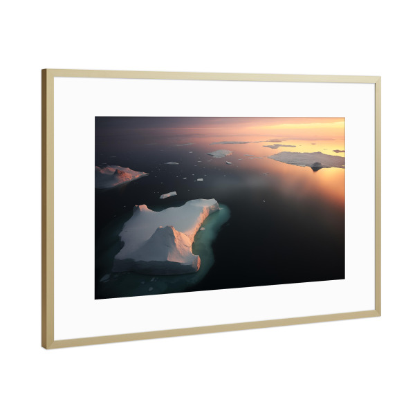 Poster mit Rahmen Gold "Lufteisberge in Grönland" artboxONE - Natur,Reise / Strand und Meer