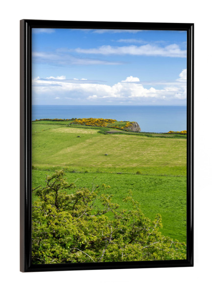 Poster mit schwarzem Rahmen "Küstenlandschaft Nordirland" artboxONE - Natur,Reise / Strand und Meer,Reise / Länder