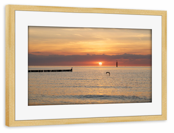 Poster mit Rahmen kiefer "Abendstimmung am Strand" artboxONE - Natur,Reise / Strand und Meer