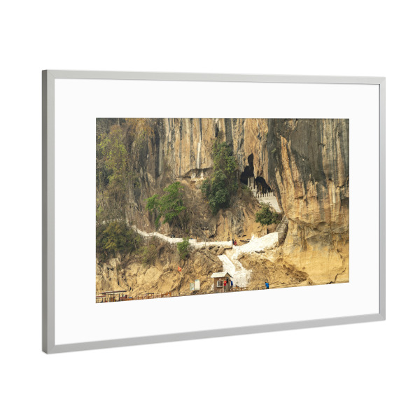 Poster mit Rahmen Silber "Pak Ou Höhlen am Mekong" artboxONE - Natur,Reise / Asien