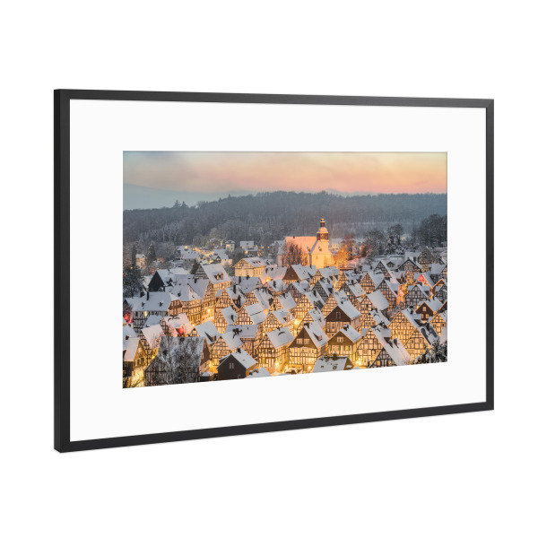 Poster mit Rahmen Schwarz (Metallic) "Ein Winterabend in Freudenberg" artboxONE - Städte,Reise,Architektur
