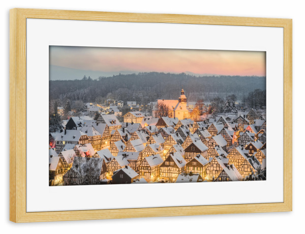Poster mit Rahmen kiefer "Ein Winterabend in Freudenberg" artboxONE - Städte,Reise,Architektur