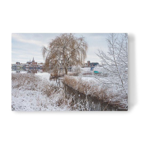 Leinwandbild "Schnee, Baum, Fluss, Stadt" artboxONE - Städte,Natur,Reise,Architektur