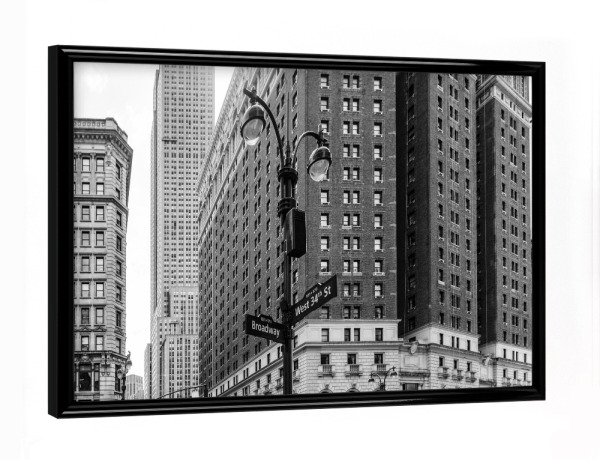 Poster mit schwarzem Rahmen "Stadt Leben NYC" artboxONE - Städte / New York,Schwarzweiß,Architektur,Reise / Länder
