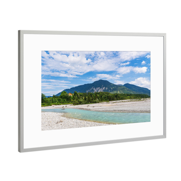 Poster mit Rahmen Silber "Der Fluss Isar bei Wallgau" artboxONE - Natur,Reise
