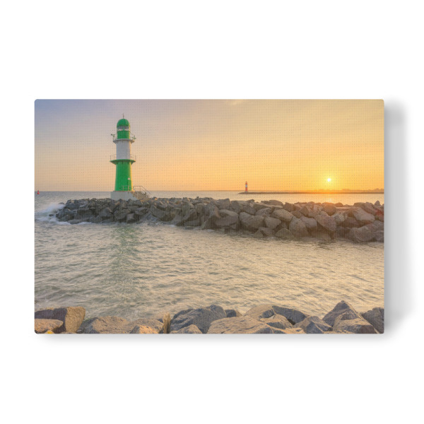 Leinwandbild "Molenfeuer in Warnemünde" artboxONE - Städte,Reise,Reise / Strand und Meer