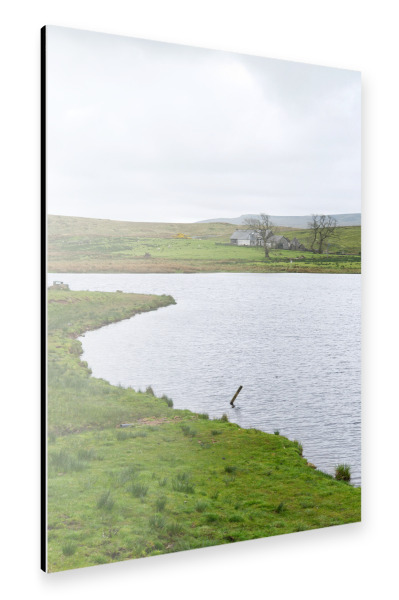 Alu-Dibond "Loch Thom und Haus in Schottland" 30x20 cm artboxONE
