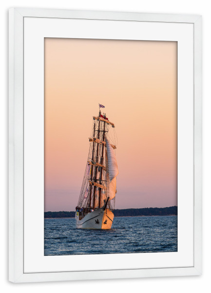Poster mit Rahmen weiß "Windjammer am Abend" artboxONE - Natur,Reise,Reise / Strand und Meer