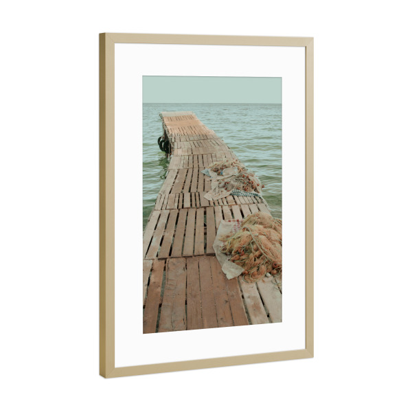 Poster mit Rahmen Gold "Vintage-Pier" artboxONE - Natur,Reise,Reise / Strand und Meer - Pier,Jahrgang,Ruine,Retro,Ozean,Meer,Strand,Sommer