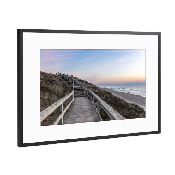 Poster mit Rahmen Schwarz (Metallic) "Sylt Sonnenuntergang" artboxONE - Natur - Sylt,Reise,Landschaft,Natur,Meer,Strand,Holz,Rustikal,Sonnenuntergang