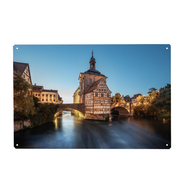 Metall Poster "Blaue Stunde Bamberg" artboxONE - Städte,Architektur - Bamberger altstadt,Altes rathaus,Bayern,Fachwerkhaus,Regnitz,Oberfranken