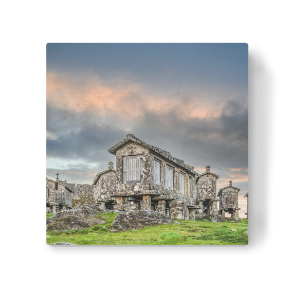 Leinwandbild "Portugiesische Getreidespeicher" artboxONE - Natur,Abstrakt,Reise / Länder