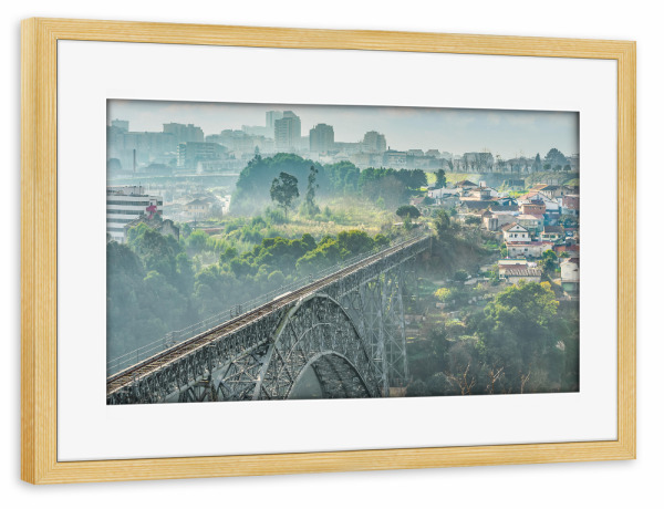 Poster mit Rahmen kiefer "Porto Stahlbrücke" artboxONE - Reise,Architektur,Reise / Länder