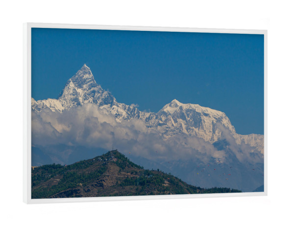Poster mit weißem Rahmen "Annapurna bei Pokhara in Nepal" artboxONE - Natur,Reise / Asien - Annapurna,Himalaya,Berg,Berggipfel,Nepal,Asien,Pokhara