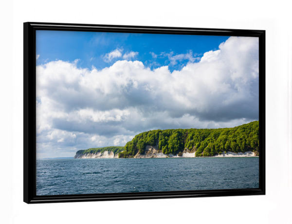 Poster mit schwarzem Rahmen "Kreidefelsen und Wolken" artboxONE - Natur,Reise,Reise / Strand und Meer