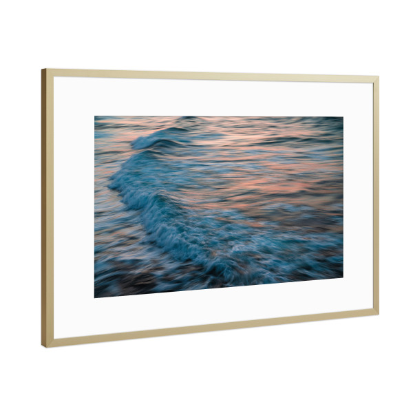 Poster mit Rahmen Gold "Die Schönheit von Wellen" artboxONE - Natur,Reise,Abstrakt,Reise / Strand und Meer,Reise / Länder