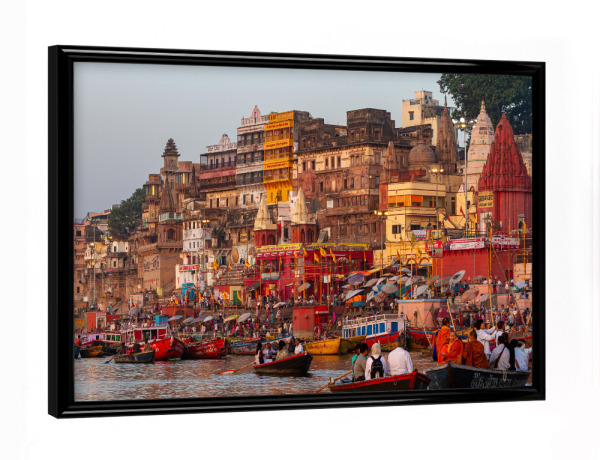 Poster mit schwarzem Rahmen "Ghats von Varanasi" artboxONE - Architektur