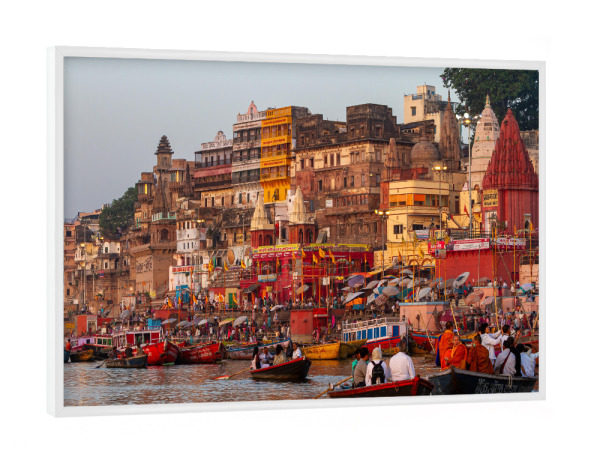 Poster mit weißem Rahmen "Ghats von Varanasi" artboxONE - Architektur