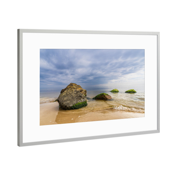 Poster mit Rahmen Silber "Findlinge in Bansin" artboxONE - Natur,Reise,Reise / Strand und Meer
