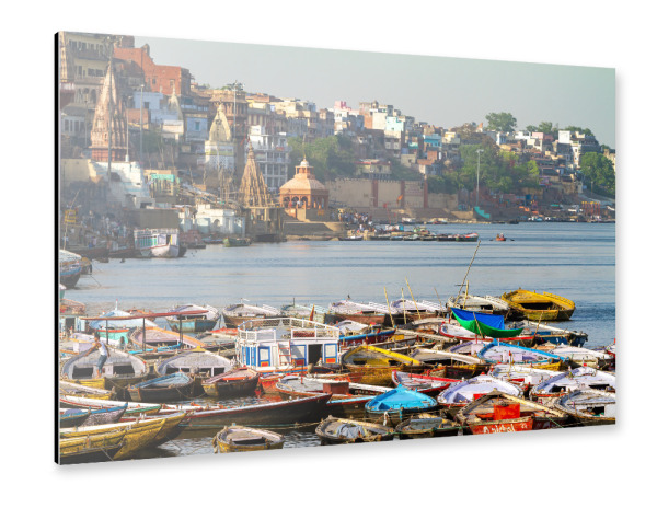 Alu-Dibond "Die Stadt Varanasi am Ganges" 30x20 cm artboxONE