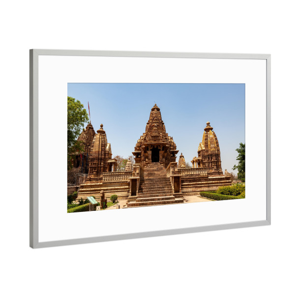 Poster mit Rahmen Silber "Die Tempel von Khajuraho" artboxONE - Architektur,Reise / Asien