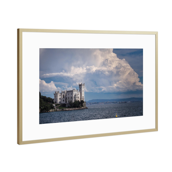 Poster mit Rahmen Gold "Miramare" artboxONE - Reise,Architektur,Reise / Strand und Meer