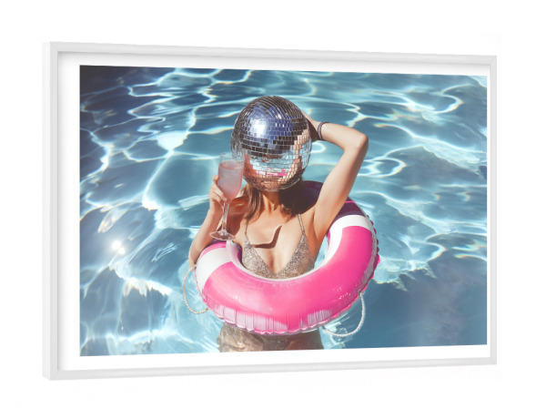 Poster mit weißem Rahmen "Malou Studio-Poolparty" artboxONE - Fashion,Essen & Trinken / Alkohol,Festivals