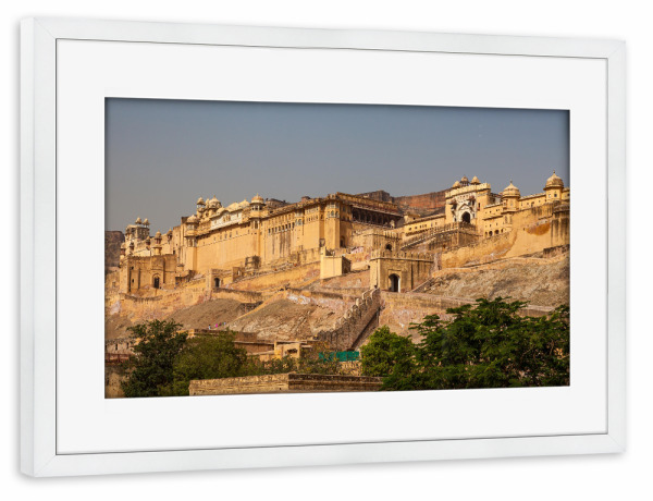 Poster mit Rahmen weiß "Fort Amber bei Jaipur in Indien" artboxONE - Architektur,Reise / Asien