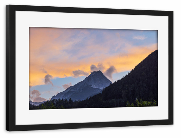 Poster mit Rahmen schwarz "Blick auf die Wettersteinspitze" artboxONE - Natur,Reise