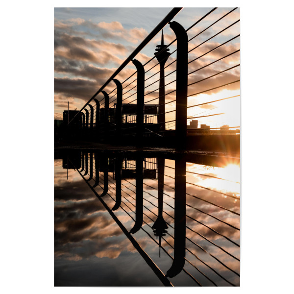 Poster 30x20 cm "Rheinturm Reflektion" artboxONE - Architektur,Städte / Düsseldorf