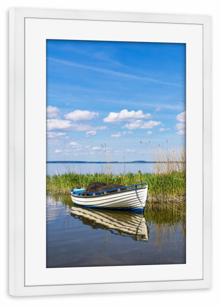 Poster mit Rahmen weiß "Fischerboot auf der Insel Usedom" artboxONE - Natur,Reise,Reise / Strand und Meer