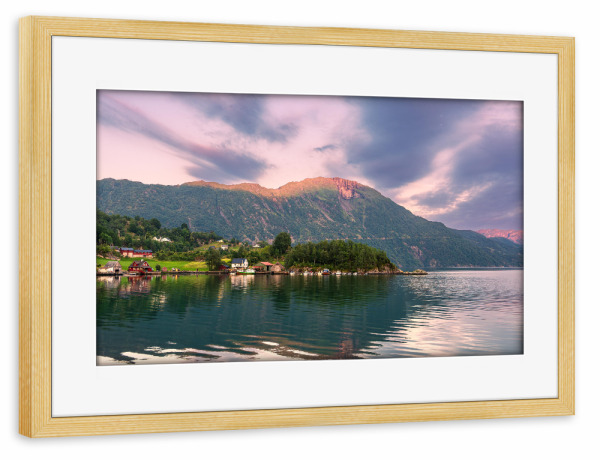 Poster mit Rahmen kiefer "Åkrafjord im Abendlicht" artboxONE - Natur,Reise,Architektur,Reise / Strand und Meer,Reise / Länder