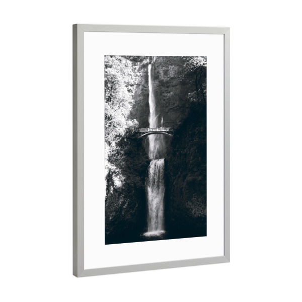 Poster mit Rahmen Silber "Multnomah Falls B+W" artboxONE - Reise,Schwarzweiß,Reise / Länder