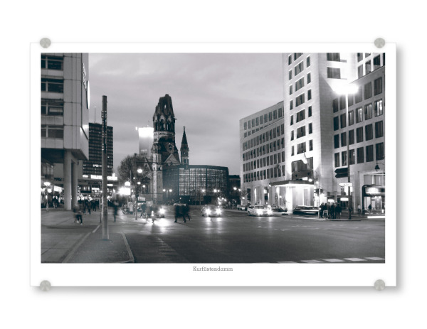 Acrylglasbild "Auf'm nächtlichen Kudamm" artboxONE - Städte,Städte / Berlin,Reise,Schwarzweiß,Reise / Länder