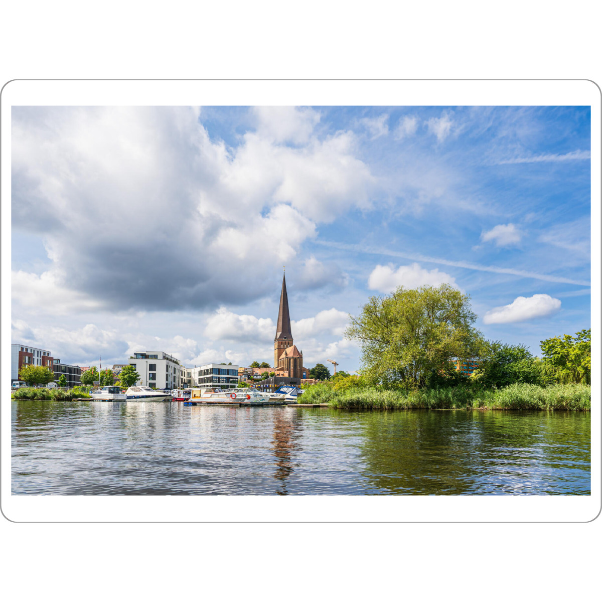 Tischset "Warnow, Bäume und Petrikirche" artboxONE - Städte,Natur,Reise,Architektur