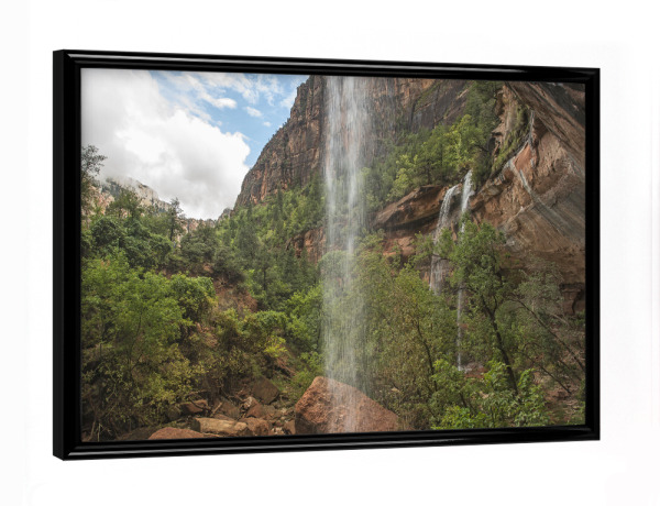 Poster mit schwarzem Rahmen "Wasserfall im Zion Canyon" artboxONE - Natur,Reise / Länder - Zion canyon,Usa,Reise,Natur,Wasserfall,Emerald pool
