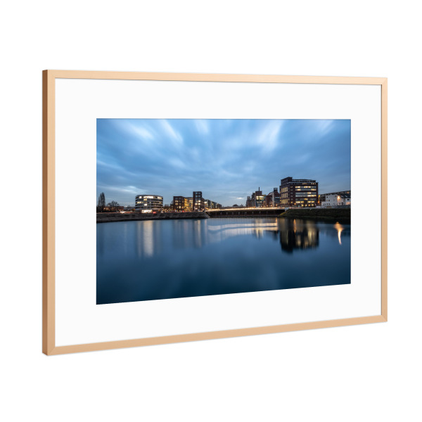 Poster mit Rahmen Kupfer "Blaue Stunde Duisburg" artboxONE - Städte - Innenhafen,Langzeitbelichtung,Blaue stunde,Nordrhein westfalen
